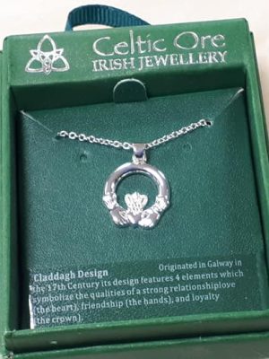 claddagh jewelry - necklace